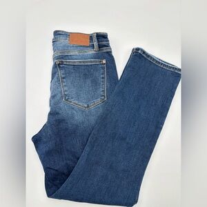 Judy Blue Women’s Straight Fit Jeans Size 11/30 Medium Wash Stretch Denim